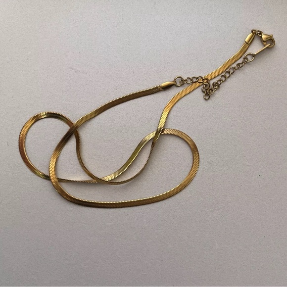 Gold plated herringbone chain - Picture 8 of 9